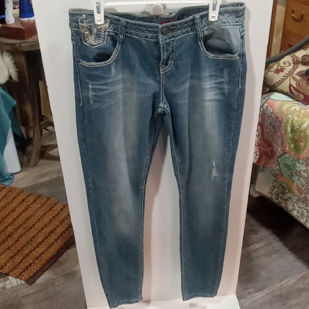 (381) BONGO Women's Faded Blue Jeans